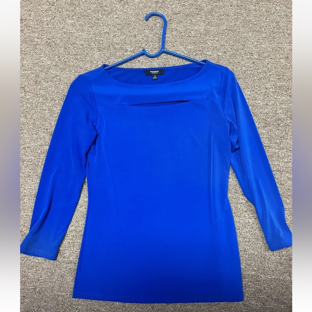 WOMEN BLUE TOP